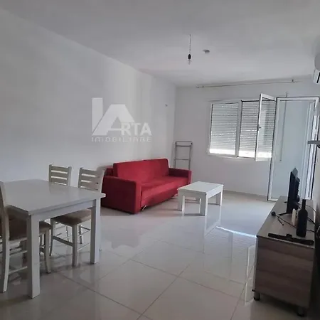 Lana Apartament דירה